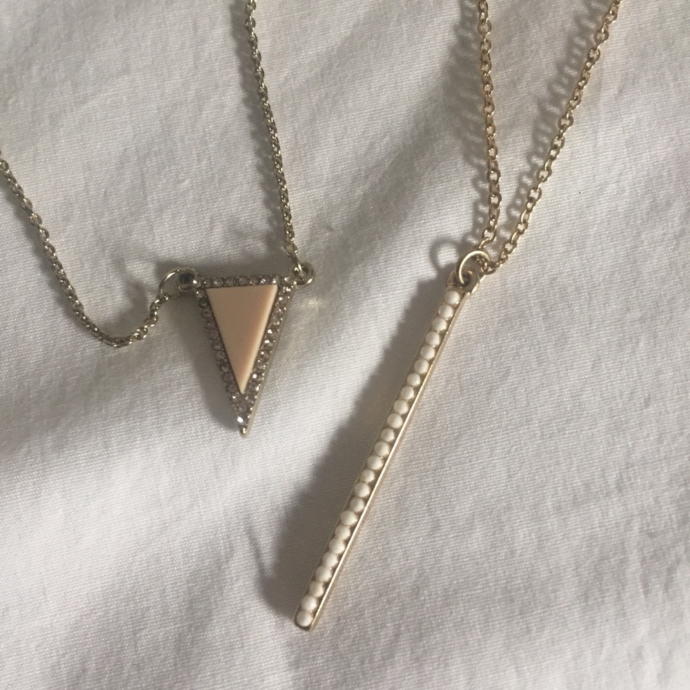 🌻Charming Charlie’s Gold Necklace Bundle